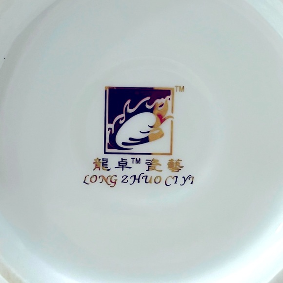 52 PC Set Beautiful Chinese dinnerware (52 pieces) Gold Hand painted. - Picture 9 of 9